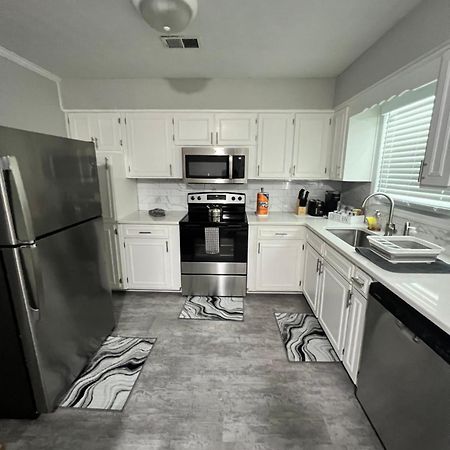 Cozy Brick Ranch Home Owned And Operated By An Army Soldier!! Columbus Kültér fotó