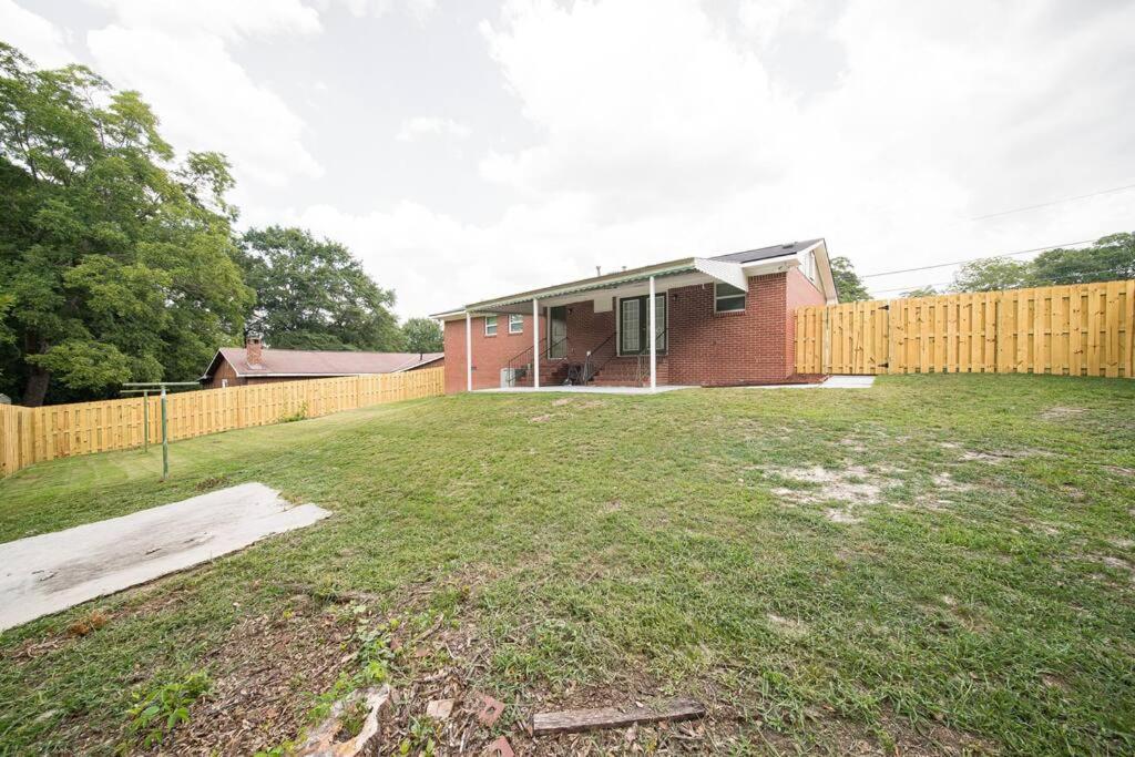 Cozy Brick Ranch Home Owned And Operated By An Army Soldier!! Columbus Kültér fotó